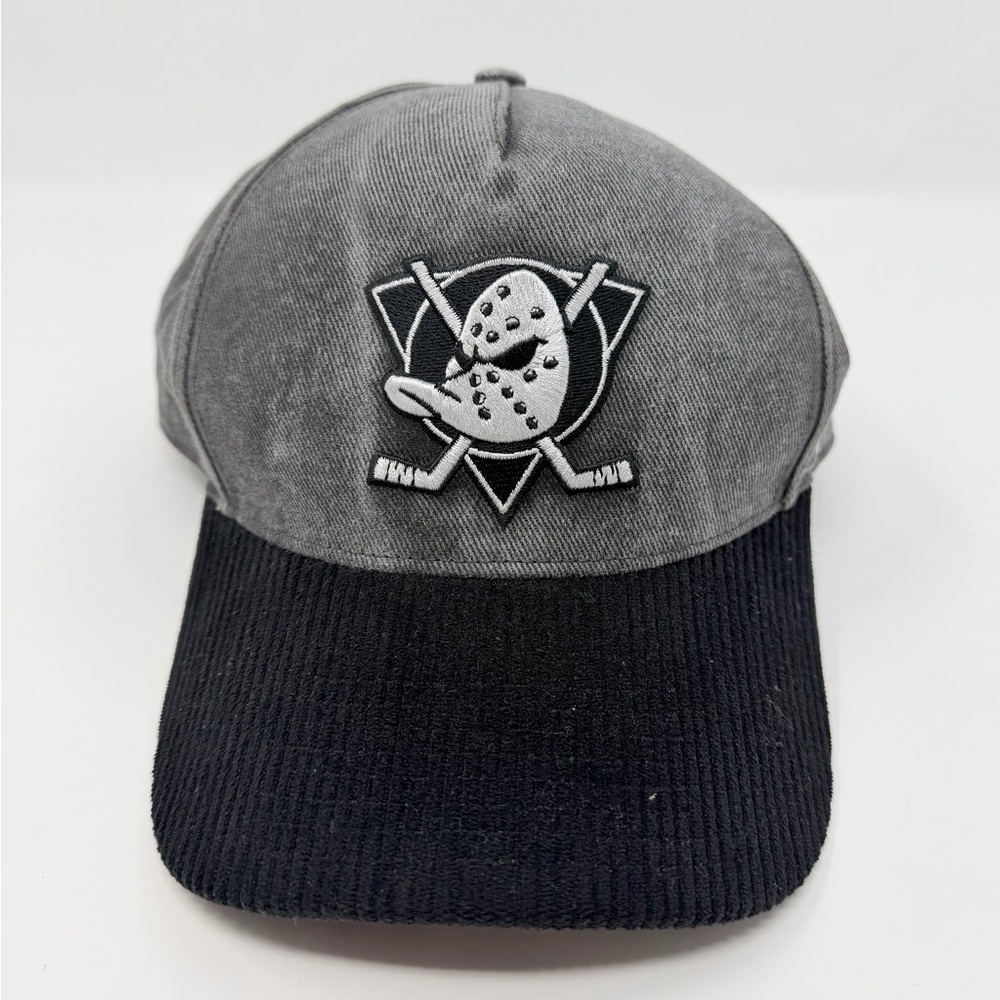 47 brand Anaheim Mighty Ducks SnapBack hitch hat / grey & black
